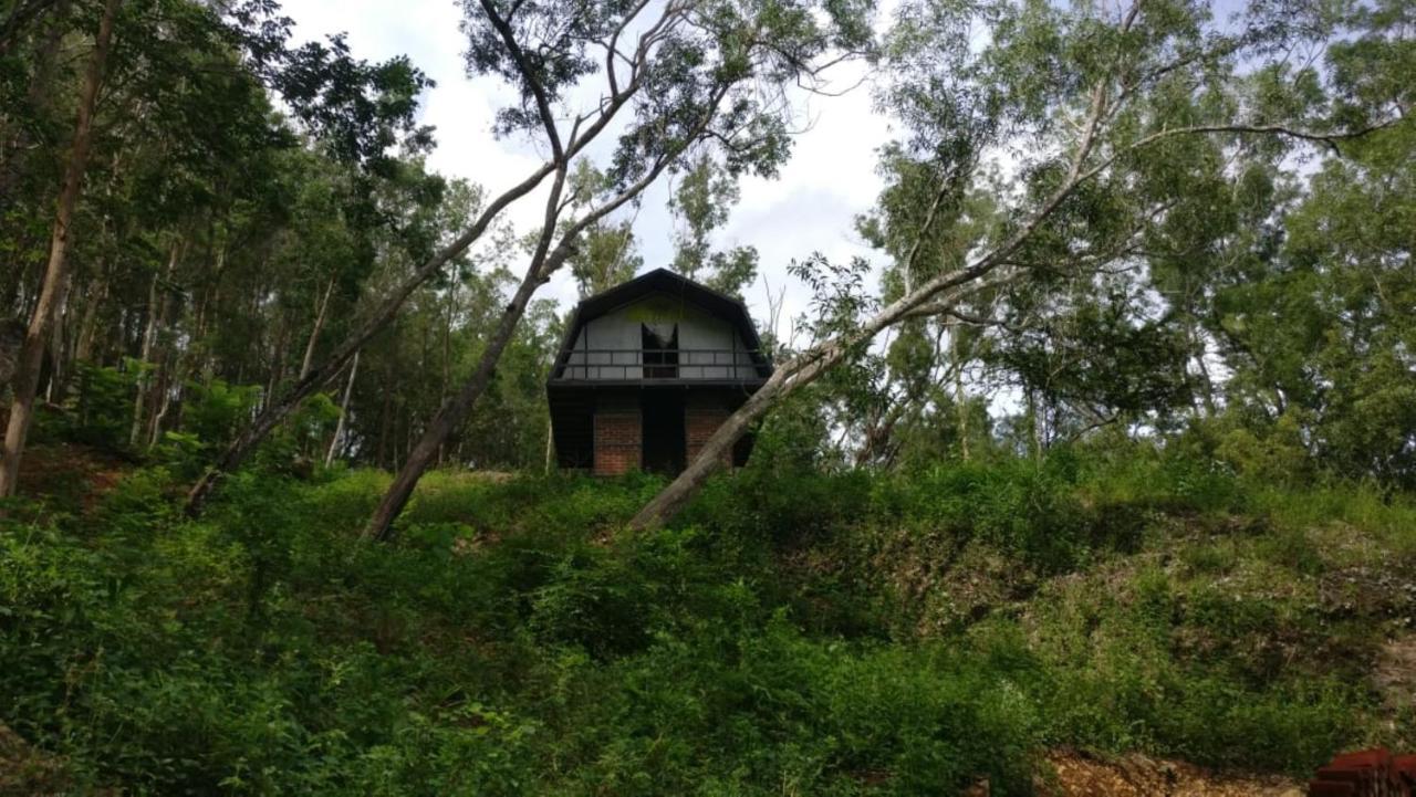 Seribu Batu Songgo Langit Resort & Camp Bantul Zewnętrze zdjęcie