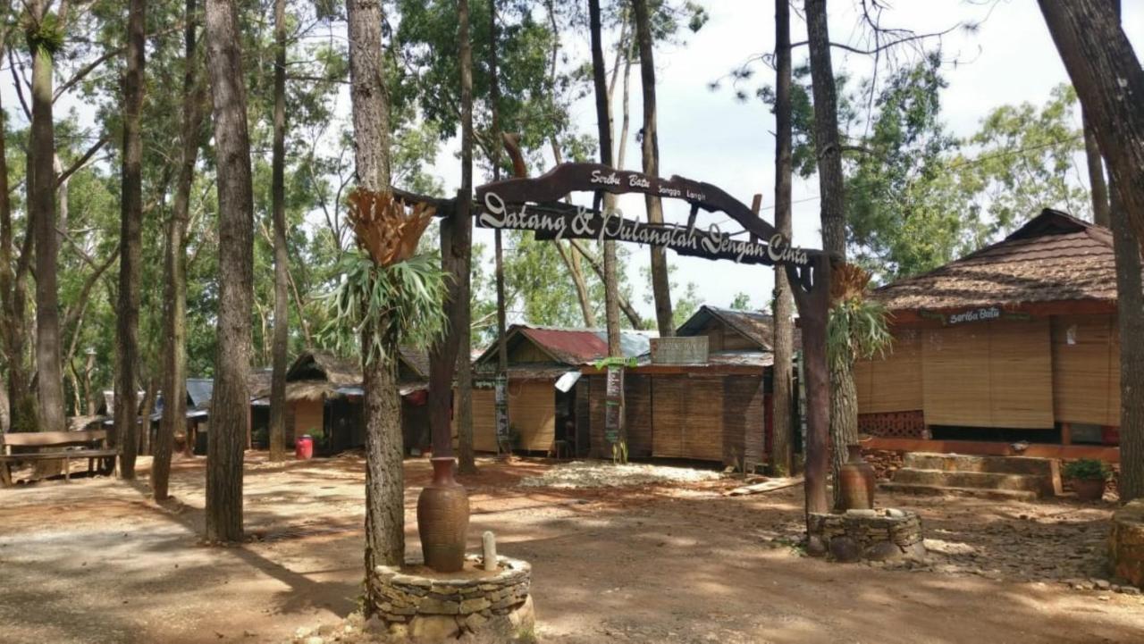 Seribu Batu Songgo Langit Resort & Camp Bantul Zewnętrze zdjęcie