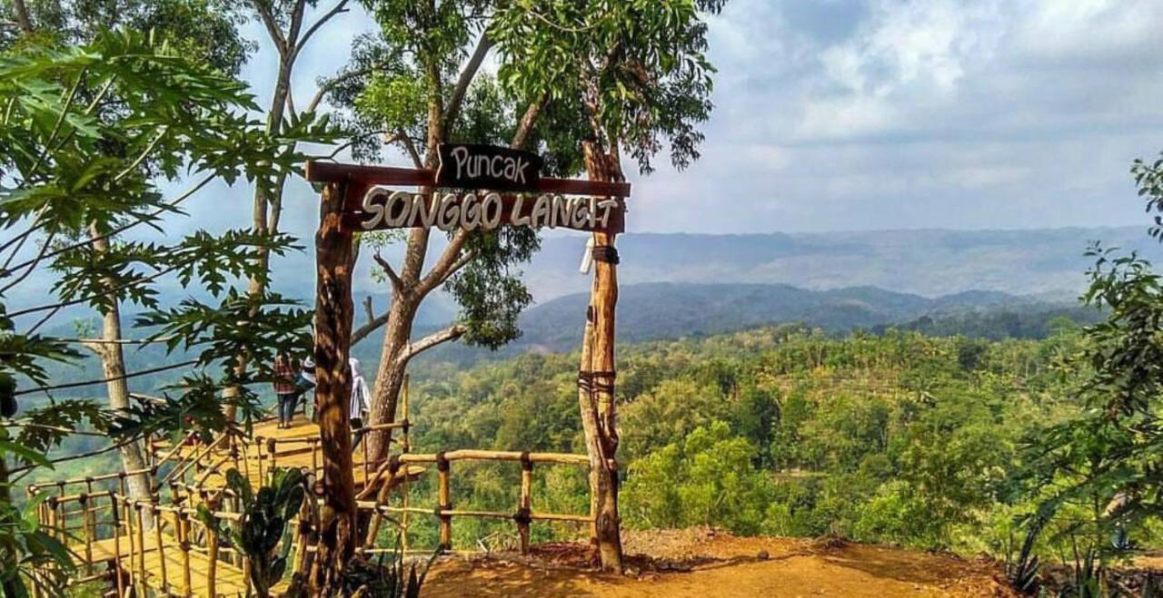 Seribu Batu Songgo Langit Resort & Camp Bantul Zewnętrze zdjęcie